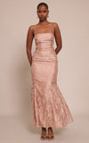 https://cdn-img.prettylittlething.com/0/d/a/8/0da802b0e0c97c43ced941a5fef0dbddef54e893_CNO3771_3_taupe_textured_lace_up_back_maxi_dress.jpg