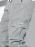 Manfinity Hypemode Men Letter Patched Flap Pocket Cargo Pants - MapleCo