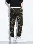 Manfinity EMRG Loose Fit Men's Camouflage Print Cargo Pants With Flap Pockets - MapleCo