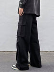 Manfinity EMRG Men Flap Pocket Side Drawstring Waist Oversize Cargo Pants Baggy Long Plain Black Going Out