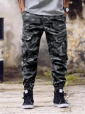 Manfinity LEGND Loose Fit Men's Camouflage Print Cargo Pants With Flap Pockets - MapleCo