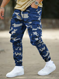 Manfinity Homme Men Camo Print Flap Pocket Cargo Pants - MapleCo