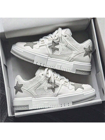 Men's Sports Shoes Star Pattern Skater Shoes White Running Shoes Men's Fashionable Outdoor Large Size High-Top Sports Shoes For Men Casual And Comfortable Flat Shoes Suitable For Students Men's Lace-Up Shoes - MapleCo