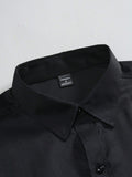 Manfinity Men Solid Button Front Long Sleeve Shirt