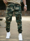 Manfinity Homme Men Camo Print Flap Pocket Cargo Pants - MapleCo