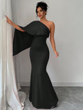 SHEIN Elenzya 1pc Women Elegant Solid Color One-Shoulder Bat-Wing Fishtail Hem Fitted Dress