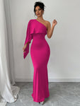 SHEIN Elenzya 1pc Women Elegant Solid Color One-Shoulder Bat-Wing Fishtail Hem Fitted Dress