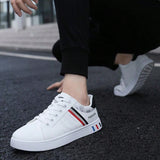 Men's Soft Bottom Versatile Lace-Up Casual Sports Shoes, White-Black Flat Skateboard Sneakers, Spring/Autumn Shoes For Men